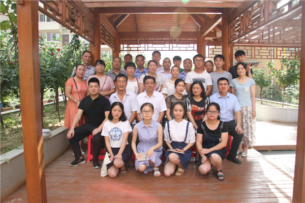 又是一年金秋季，助學(xué)圓夢暖人心----2017年寶業(yè)集團(tuán)“金秋助學(xué)”活動圓滿結(jié)束